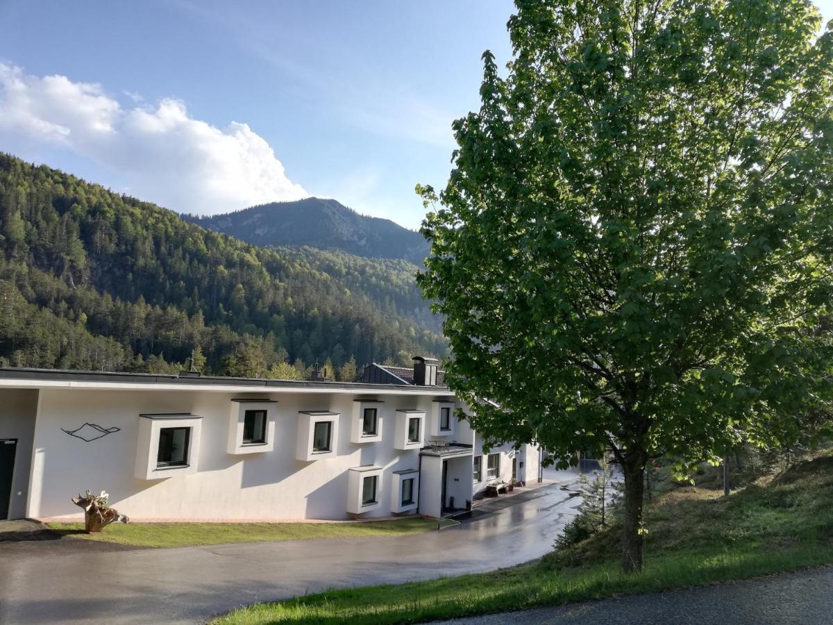 Hotel Garni Isarlodge Wiesenhof Scharnitz Esterno foto