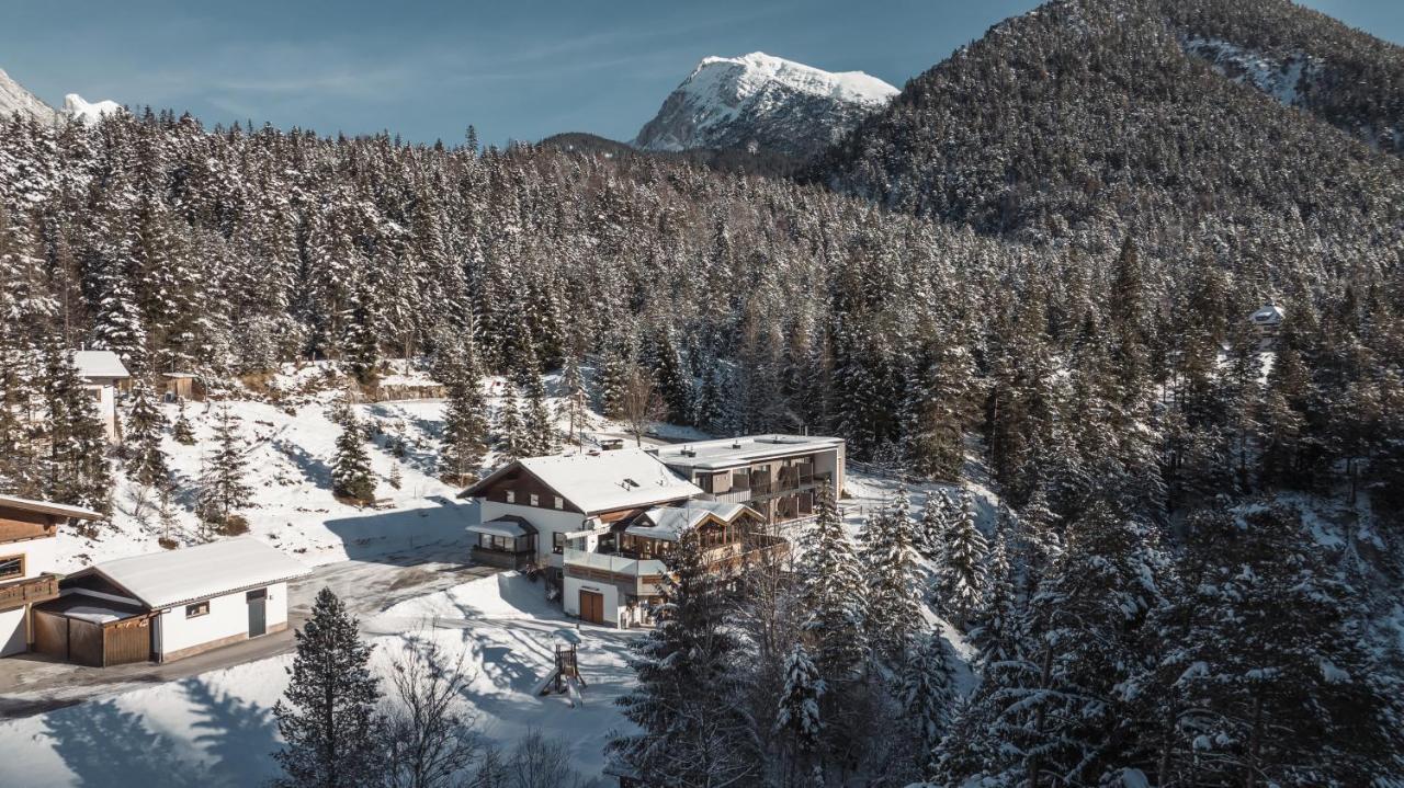 Hotel Garni Isarlodge Wiesenhof Scharnitz Esterno foto