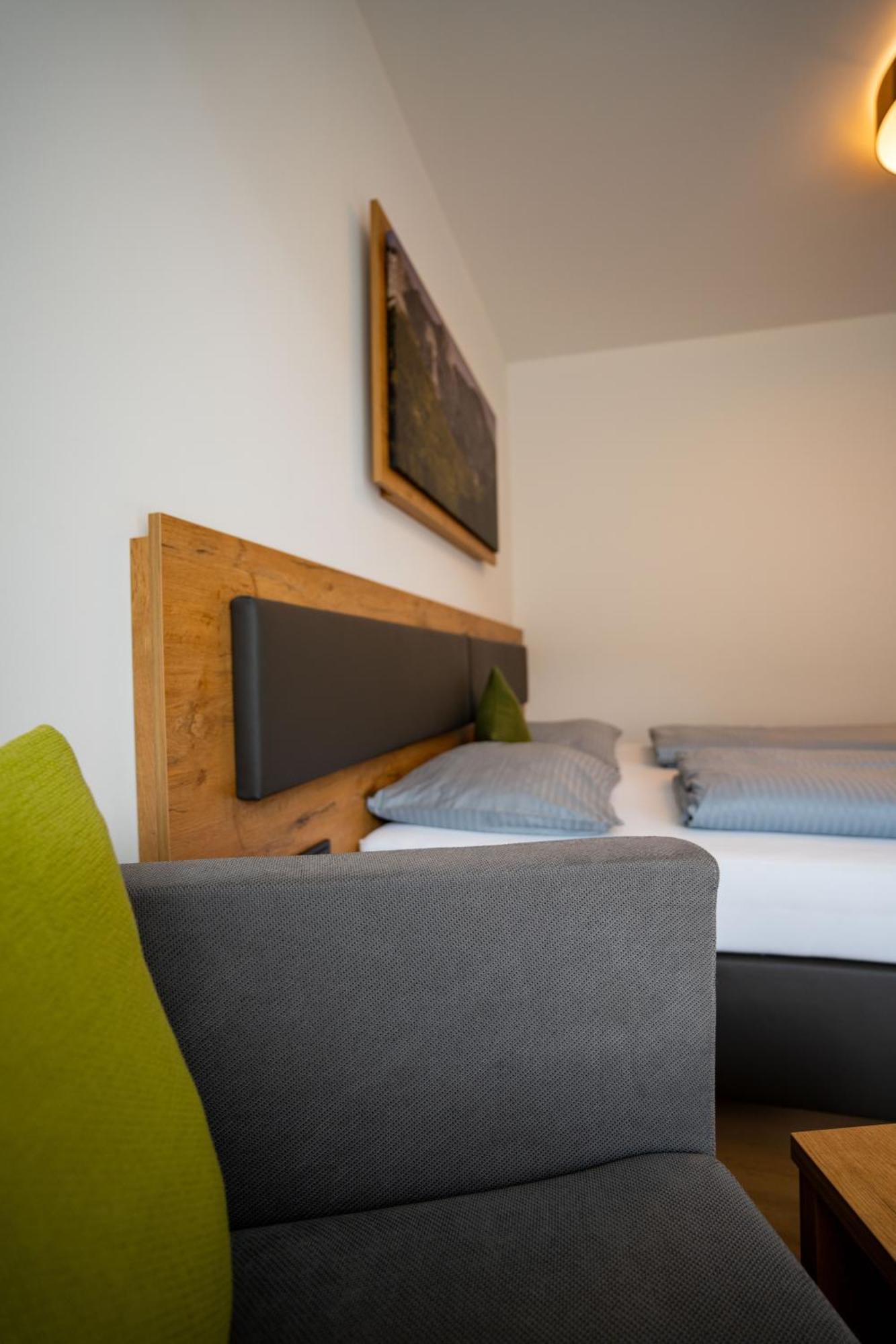 Hotel Garni Isarlodge Wiesenhof Scharnitz Esterno foto