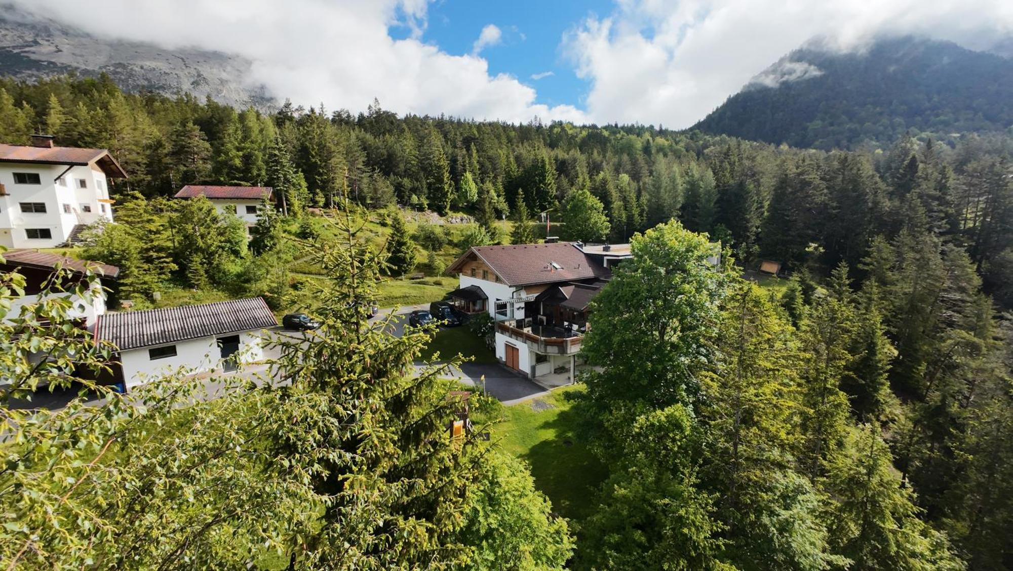 Hotel Garni Isarlodge Wiesenhof Scharnitz Esterno foto
