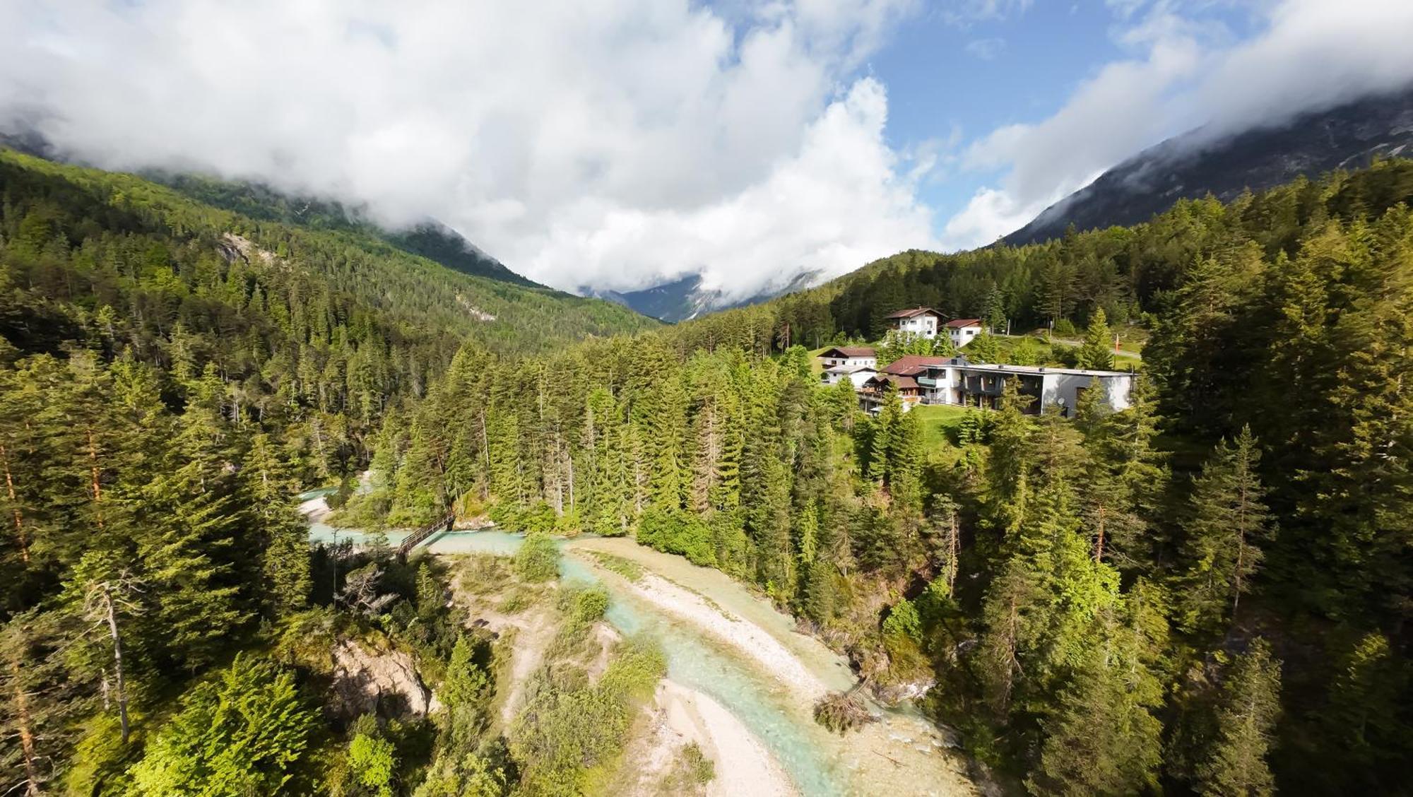 Hotel Garni Isarlodge Wiesenhof Scharnitz Esterno foto