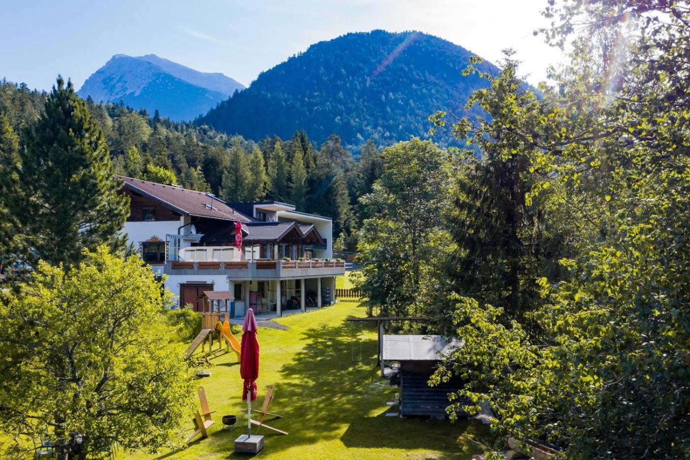 Hotel Garni Isarlodge Wiesenhof Scharnitz Esterno foto